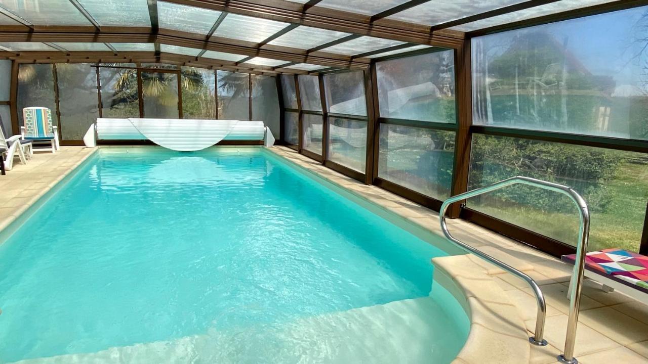 Maison De Charme Piscine Couverte Chauffee Mayrinhac-Lentour 外观 照片