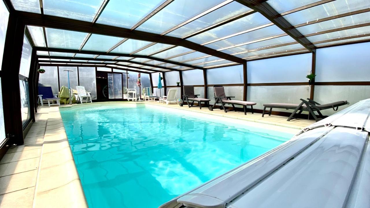 Maison De Charme Piscine Couverte Chauffee Mayrinhac-Lentour 外观 照片