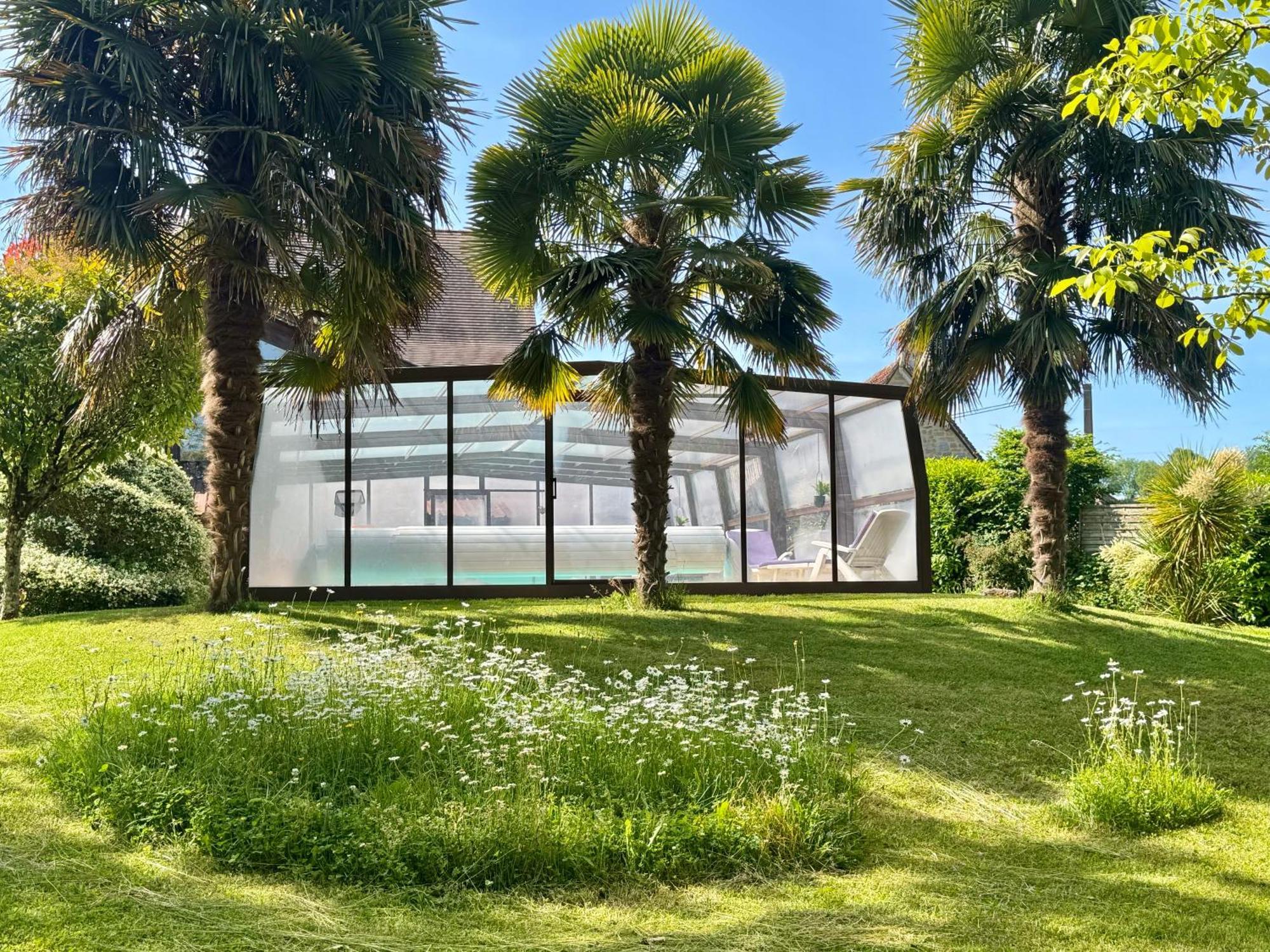 Maison De Charme Piscine Couverte Chauffee Mayrinhac-Lentour 外观 照片